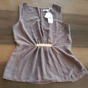 NWT Gray sleeveless top. Size M
